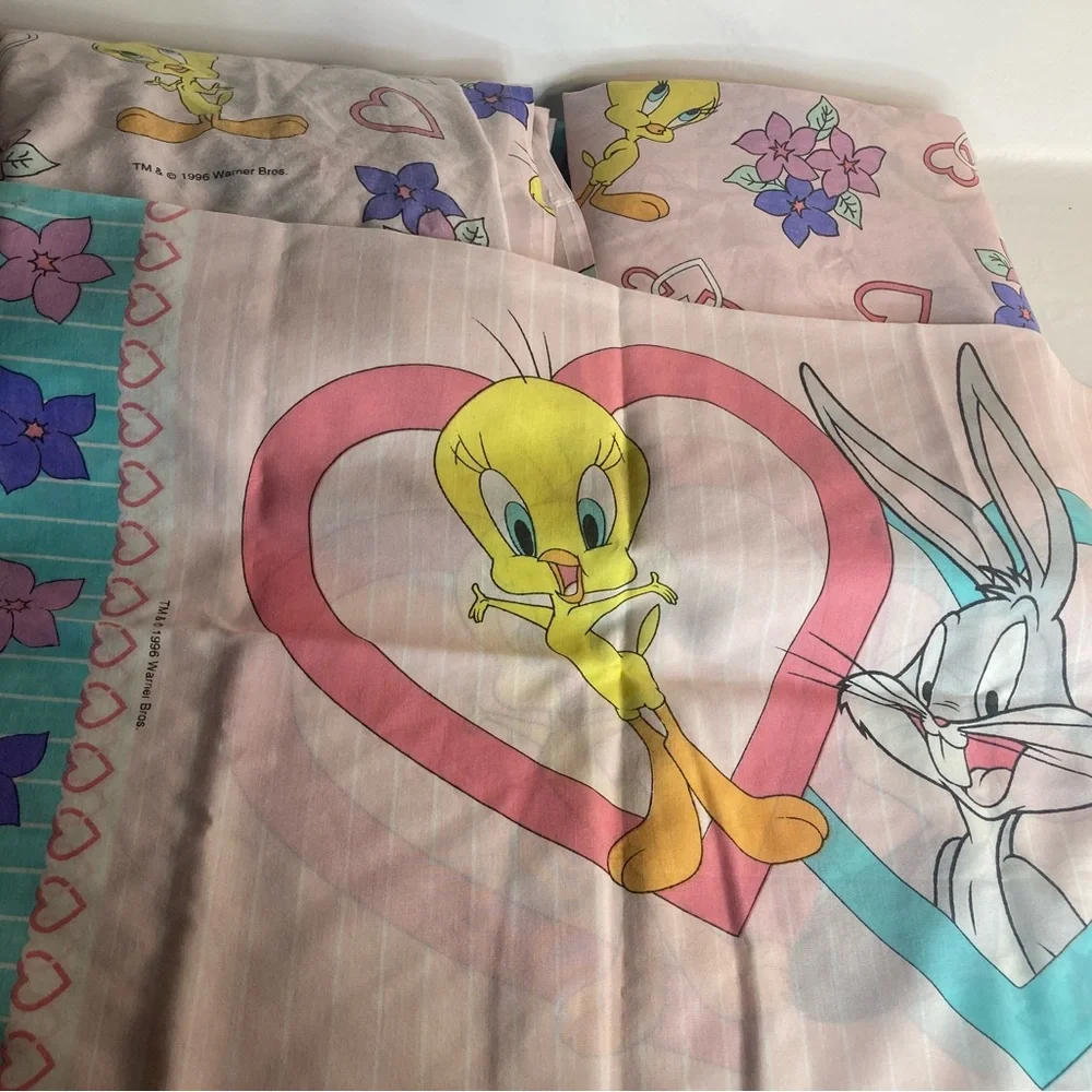 Looney Tunes 3 Pc.Twin Pillowcase, Flat & Fitted Sheet Pink Tweedy Bird Vintage